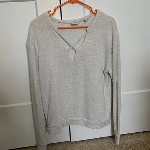 Daytrip light sweater